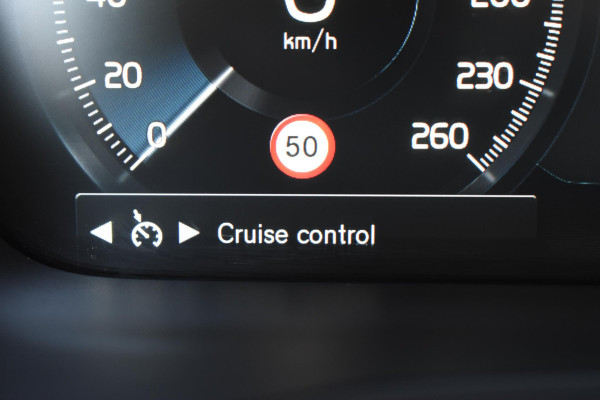 Volvo V60 T6 340PK Automaat Plug-in Hybrid AWD Inscription / Navigatie / Elektrisch verstelbare stoelen met geheugen / Leren bekleding / Elektrische achterklep / Cruise control / Parkeersensoren