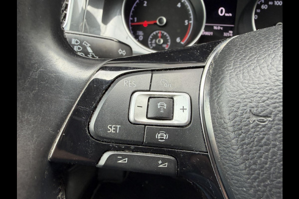 Volkswagen Golf 1.6 TDI Comfortline Business | Navigatie | Camera | DAB | Adaptive Cruise Control |  ACC |
