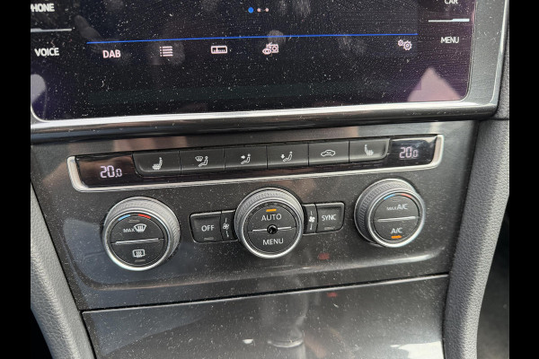 Volkswagen Golf 1.6 TDI Comfortline Business | Navigatie | Camera | DAB | Adaptive Cruise Control |  ACC |