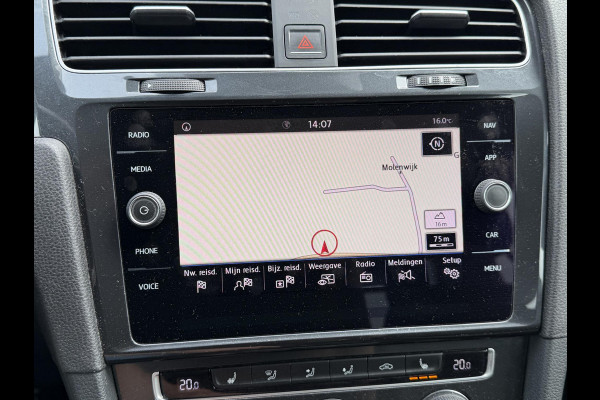 Volkswagen Golf 1.6 TDI Comfortline Business | Navigatie | Camera | DAB | Adaptive Cruise Control |  ACC |