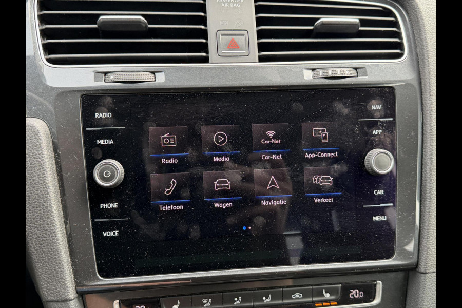Volkswagen Golf 1.6 TDI Comfortline Business | Navigatie | Camera | DAB | Adaptive Cruise Control |  ACC |