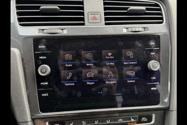 Volkswagen Golf 1.6 TDI Comfortline Business | Navigatie | Camera | DAB | Adaptive Cruise Control |  ACC |