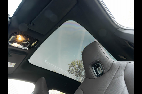 BMW iX xDrive50 - 112kWh - Sport Pakket - Pano - Driving Ass Prof - Head-up