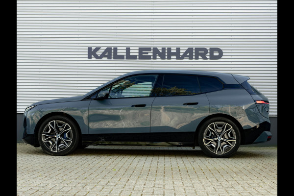 BMW iX xDrive50 - 112kWh - Sport Pakket - Pano - Driving Ass Prof - Head-up