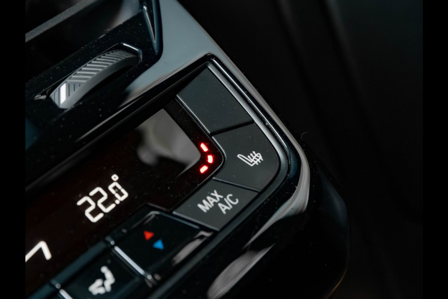 BMW iX xDrive50 - 112kWh - Sport Pakket - Pano - Driving Ass Prof - Head-up