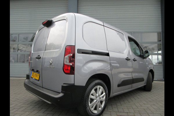 Peugeot Partner 1.6 BleuHDI, 99pk, Navigatie, Camera, PDC, Cruisecontrol.