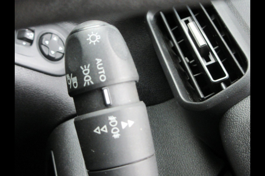 Peugeot Partner 1.6 BleuHDI, 99pk, Navigatie, Camera, PDC, Cruisecontrol.