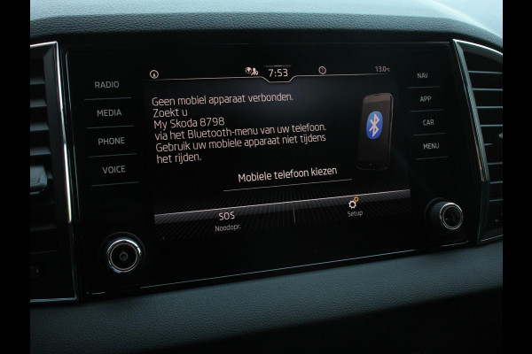 Škoda Karoq 1.5 TSI 150pk Automaat ACT Ambition Navigatie Android Auto / Apple Carplay Climate Control Camera Parkeer sensoren Lichtmetalen Velgen Dab Digitale Cockpit Keyless Start Led Cruise Control Adaptive