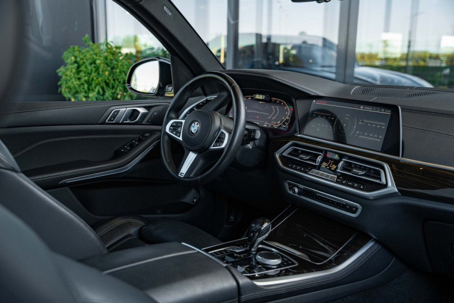 BMW X5 xDrive45e High Executive - Panorama | Laser | 360 Camera | Luchtvering | Memory