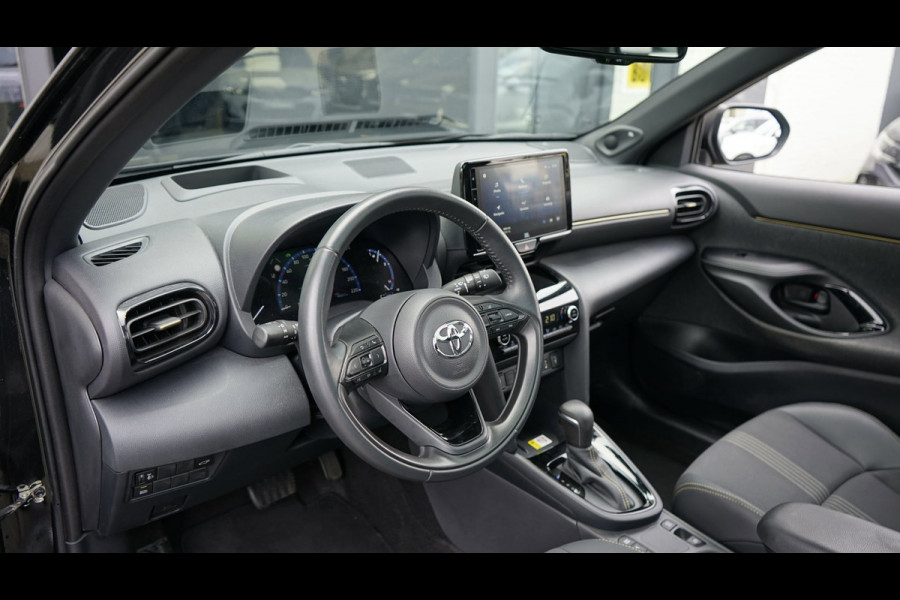 Toyota Yaris Cross 1.5 Hybrid Trail AUTOMAAT-ACC-CAMERA-FULL LED-HEADUP-JBL SOUND-KEYLESS-PANORAMA-STOELVERWARMING