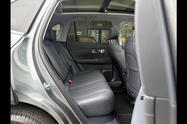 GEELY Starray EM-i 1.5 Max+ | Panorama | Stoelen voor & achter verwarmd | Memory Seats | 360 Camera | 19 Inch LMV | 136km elektrisch bereik