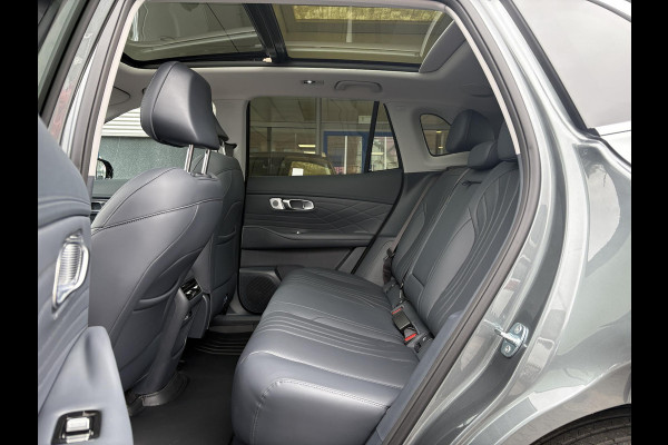 GEELY Starray EM-i 1.5 Max+ | Panorama | Stoelen voor & achter verwarmd | Memory Seats | 360 Camera | 19 Inch LMV | 136km elektrisch bereik