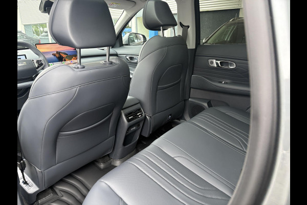 GEELY Starray EM-i 1.5 Max+ | Panorama | Stoelen voor & achter verwarmd | Memory Seats | 360 Camera | 19 Inch LMV | 136km elektrisch bereik
