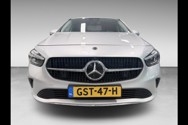 Mercedes-Benz B-Klasse 180 Business Line NAVI/V-COCKPIT/CAM/DAB/ECC/PDC/CRUISE/TREKH///