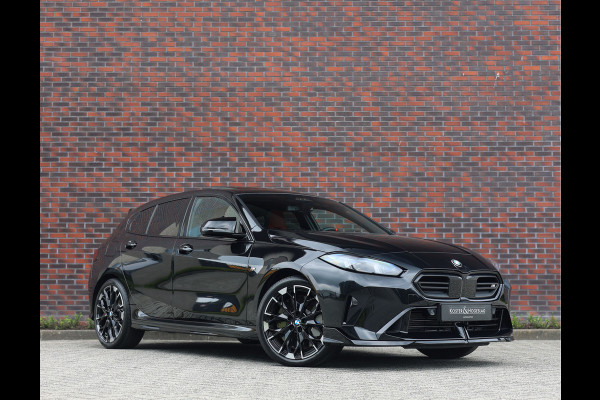 BMW 1-serie M135i xDrive | M Performance - Pano - Harman Kardon