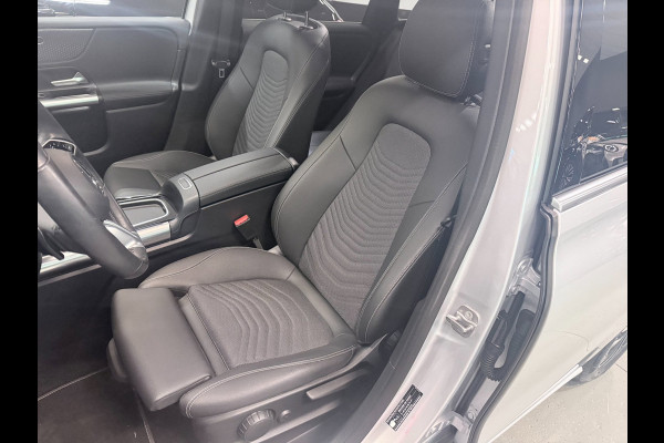 Mercedes-Benz B-Klasse 180 Business Line NAVI/V-COCKPIT/CAM/DAB/ECC/PDC/CRUISE/TREKH///