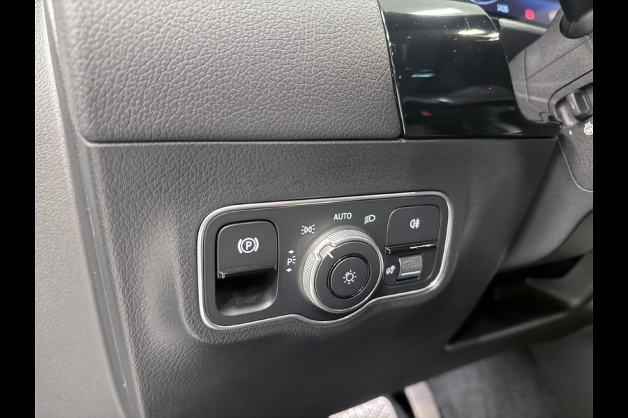 Mercedes-Benz B-Klasse 180 Business Line NAVI/V-COCKPIT/CAM/DAB/ECC/PDC/CRUISE/TREKH///