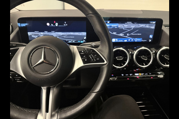 Mercedes-Benz B-Klasse 180 Business Line NAVI/V-COCKPIT/CAM/DAB/ECC/PDC/CRUISE/TREKH///