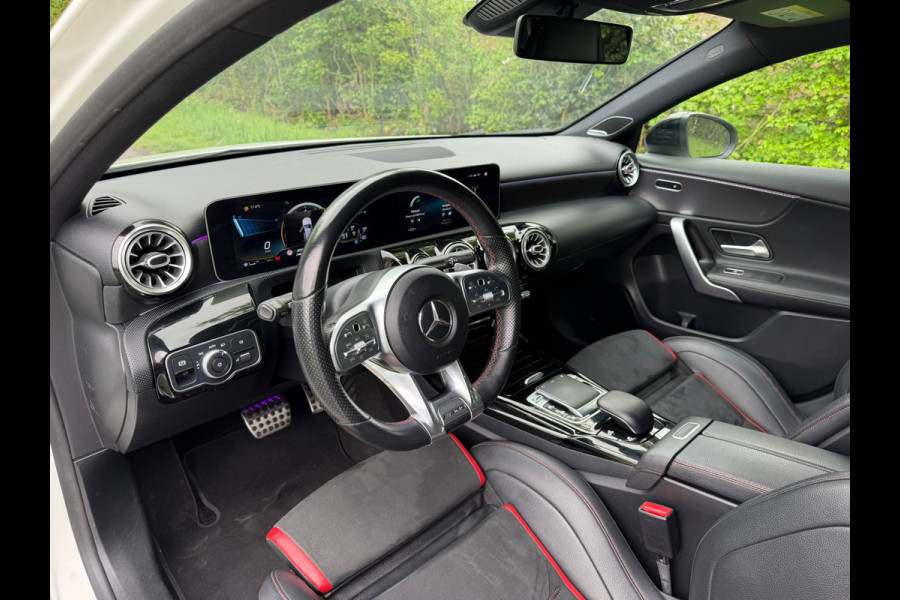 Mercedes-Benz A-Klasse AMG 35 4MATIC|2019|Schaalstoelen|Dealer|Lip-pakket|Sfeer verl| Camera|