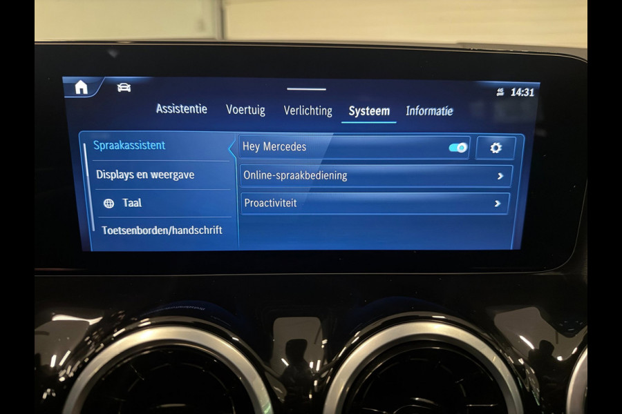 Mercedes-Benz B-Klasse 180 Business Line NAVI/V-COCKPIT/CAM/DAB/ECC/PDC/CRUISE/TREKH///