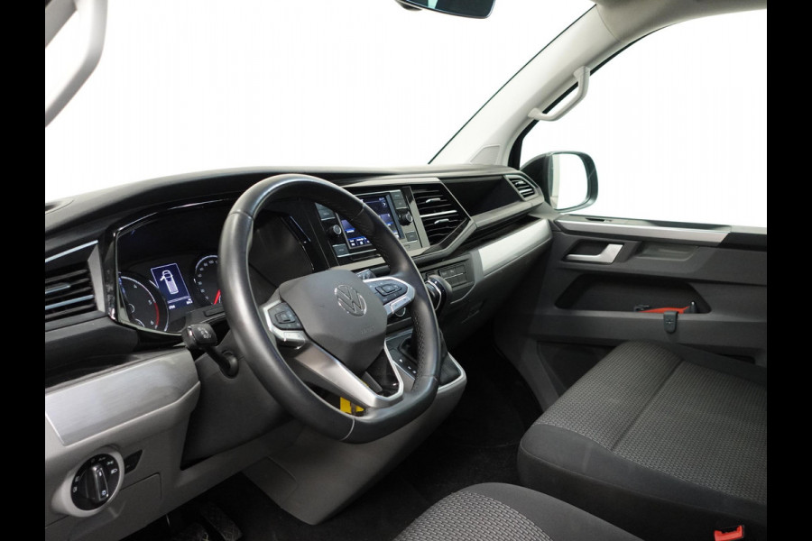 Volkswagen Transporter 2.0TDI L2H1 150PK Highline Dubbele Cabine Automaat Airco ACC Camera Parkeersensoren Trekhaak