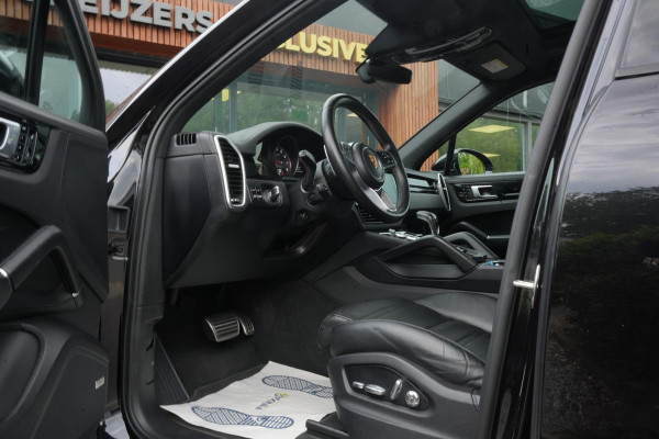 Porsche Cayenne 2.9 S Panoramadak SportChrono Leer Stuurverw. Trekhaak