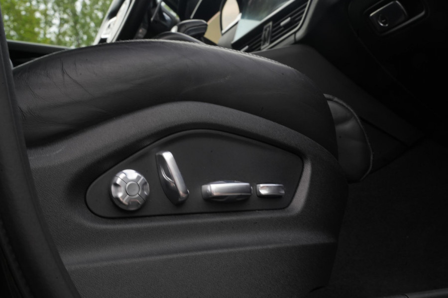 Porsche Cayenne 2.9 S Panoramadak SportChrono Leer Stuurverw. Trekhaak