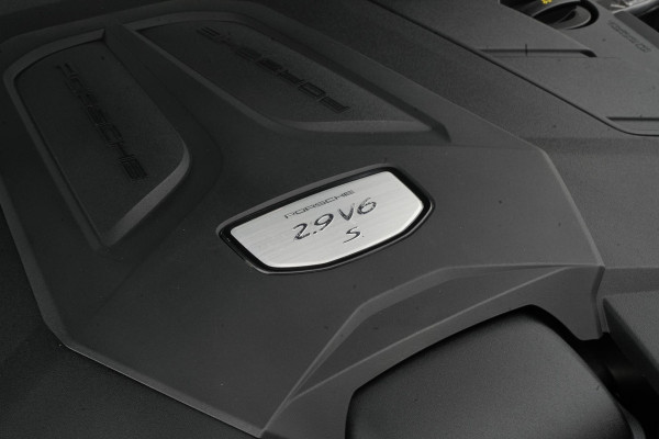 Porsche Cayenne 2.9 S Panoramadak SportChrono Leer Stuurverw. Trekhaak