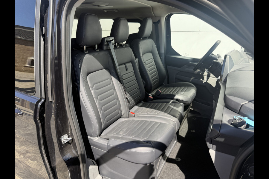 Ford Tourneo Custom 233PK PHEV Automaat Ex BTW/Ex BPM Titanium 9-Personen LED Lichtmetalen Velgen PDC Leren stoelen Carplay Camera Parkeersensoren Cruise Control