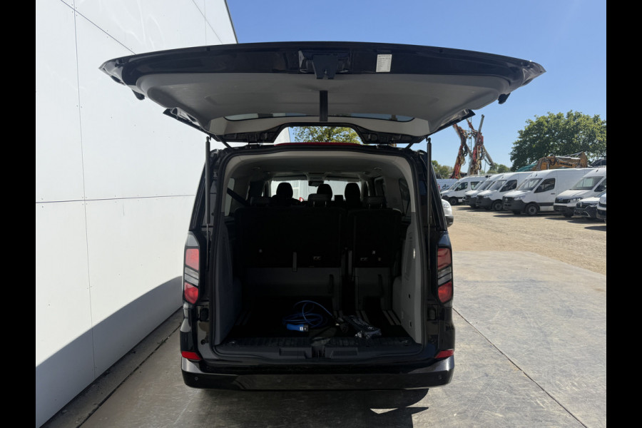 Ford Tourneo Custom 233PK PHEV Automaat Ex BTW/Ex BPM Titanium 9-Personen LED Lichtmetalen Velgen PDC Leren stoelen Carplay Camera Parkeersensoren Cruise Control