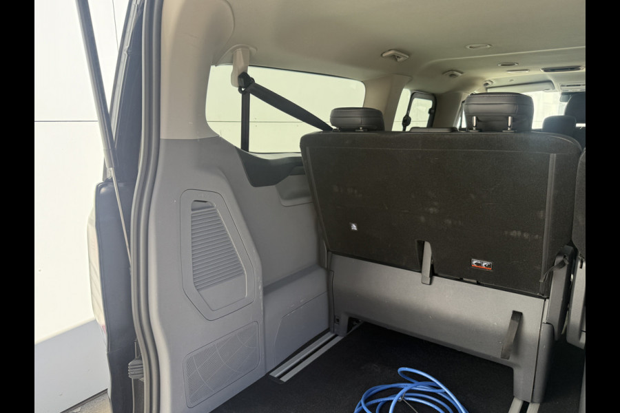 Ford Tourneo Custom 233PK PHEV Automaat Ex BTW/Ex BPM Titanium 9-Personen LED Lichtmetalen Velgen PDC Leren stoelen Carplay Camera Parkeersensoren Cruise Control