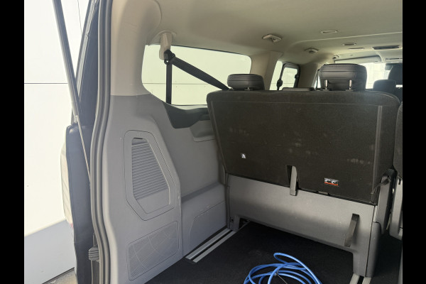 Ford Tourneo Custom 233PK PHEV Automaat Ex BTW/Ex BPM Titanium 9-Personen LED Lichtmetalen Velgen PDC Leren stoelen Carplay Camera Parkeersensoren Cruise Control