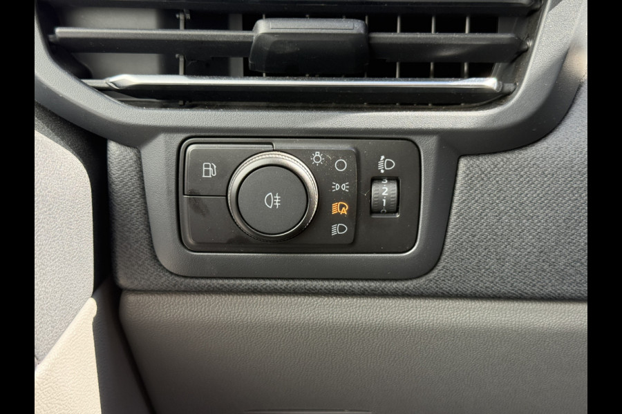 Ford Tourneo Custom 233PK PHEV Automaat Ex BTW/Ex BPM Titanium 9-Personen LED Lichtmetalen Velgen PDC Leren stoelen Carplay Camera Parkeersensoren Cruise Control