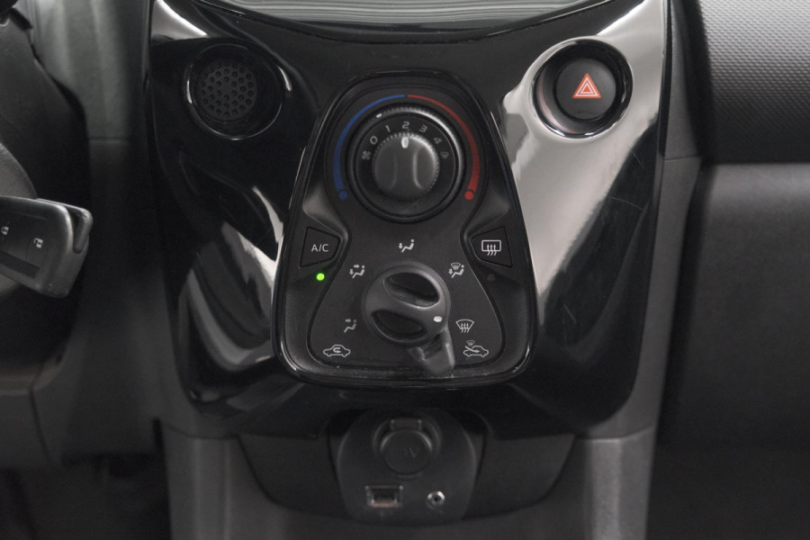 Citroën C1 1.0 VTi Feel | Camera | Apple Carplay | Airco | Getint Glas | 5 Deurs