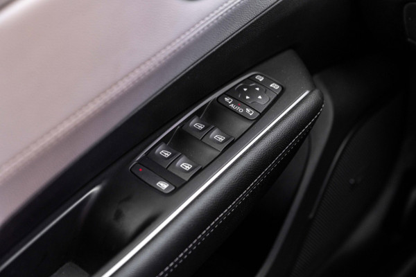 Renault Talisman 1.6 TCe Limousin 150 PK Aut. BOSE Massage Stoelvent/verw. Camera Trekhaak 18''