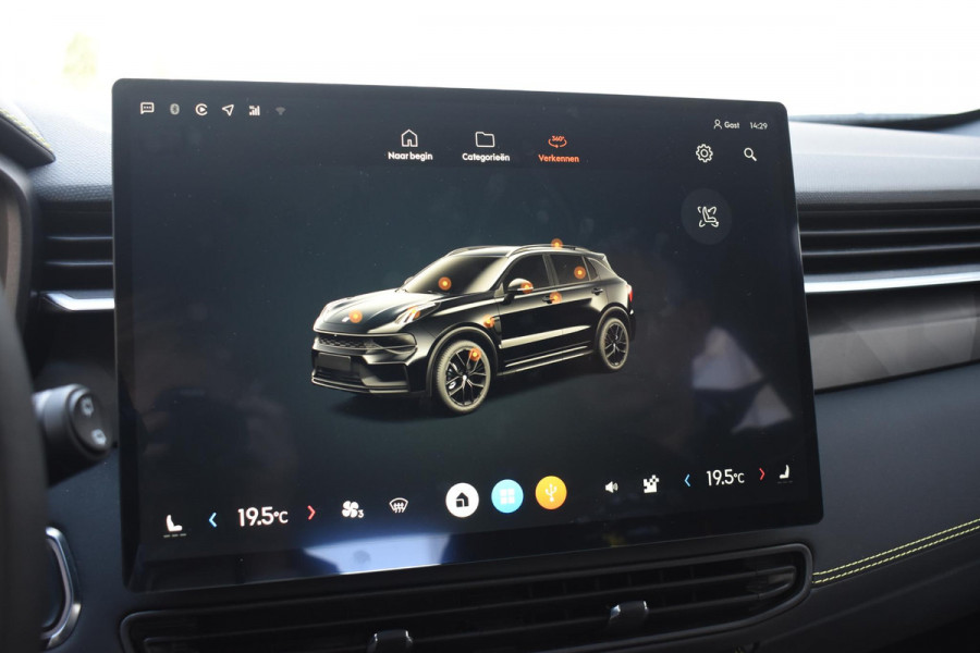 Lynk & Co 01 276PK Automaat Core / Adaptieve cruise control / Stoel - en stuurwielverwarming / Parkeersensoren / Achteruitrijcamera / Apple Carplay / Trekhaak / Metallic lak / 19" velgen