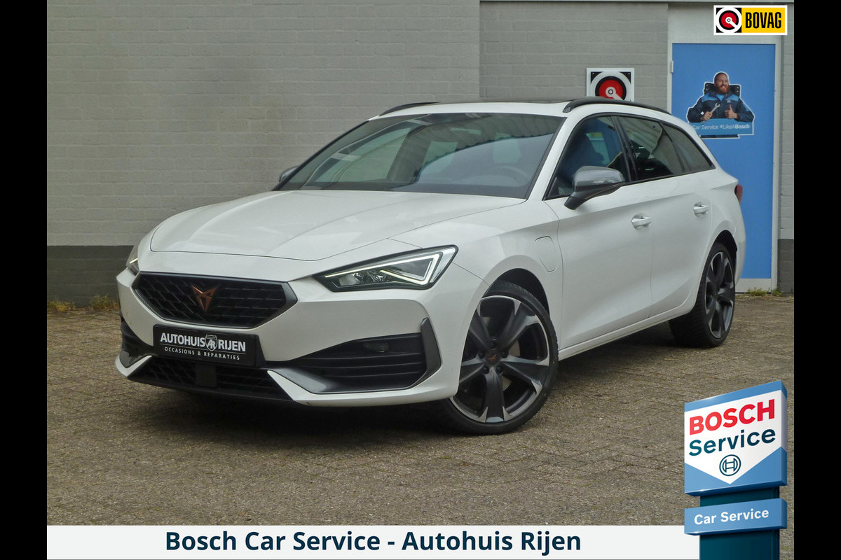 CUPRA Leon Sportstourer 1.4 e-Hybrid VZ Performance 245PK|Panodak|Stoel/Stuurverwarming|Adaptive-Cruise|Cupra-Sportstoelen