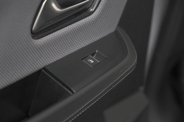 Opel Grandland 1.2 Turbo 145 Hybrid GS | Nieuw Model | Camera | Apple Carplay | Navigatie | Stoelverwarming