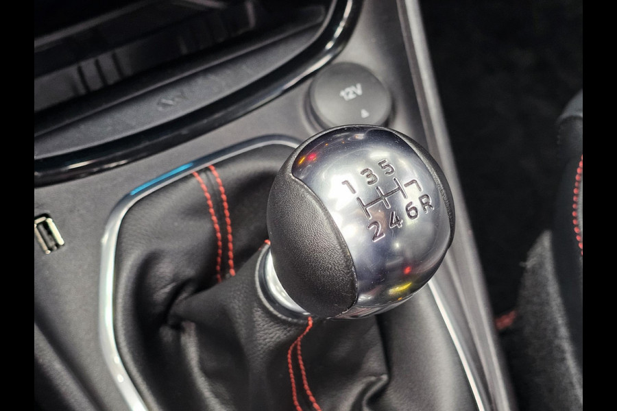Ford Puma 1.0 EcoBoost Hybrid ST-Line X Trekhaak | Stoelverwarming | Voorruitverwarming | Lane assist | Led koplampen | Virtual cockpit | B&O geluid etc.