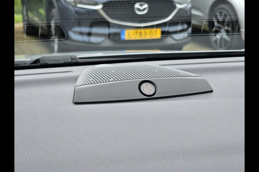 Ford Puma 1.0 EcoBoost Hybrid ST-Line X Trekhaak | Stoelverwarming | Voorruitverwarming | Lane assist | Led koplampen | Virtual cockpit | B&O geluid etc.