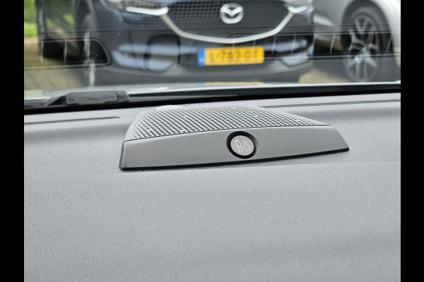 Ford Puma 1.0 EcoBoost Hybrid ST-Line X Trekhaak | Stoelverwarming | Voorruitverwarming | Lane assist | Led koplampen | Virtual cockpit | B&O geluid etc.