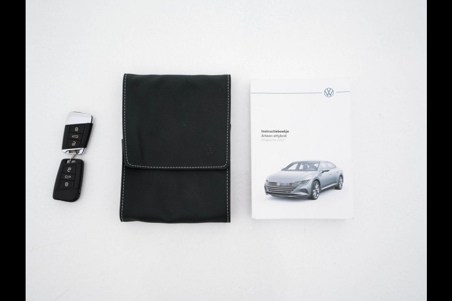 Volkswagen Arteon 1.4 TSI eHybrid R-Line Business+ (Plug-In) (INCL-BTW) *PANO | HEAD-UP | LEATHER-MICROFIBRE | FULL-LED | TOPVIEW | ADAPTIVE-CRUISE | BLINDSPOT | HEATED-SPORTSEATS | KEYLESS | NAVI-FULLMAP | PRIVACYGLASS | SHIFTPADDLES | DIGI-COCKPIT |