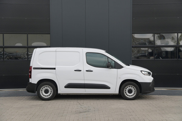 Toyota PROACE CITY 1.5 D-4D L1 100pk - Airco - DAB - PDC - Trekhaak - Rijklaar