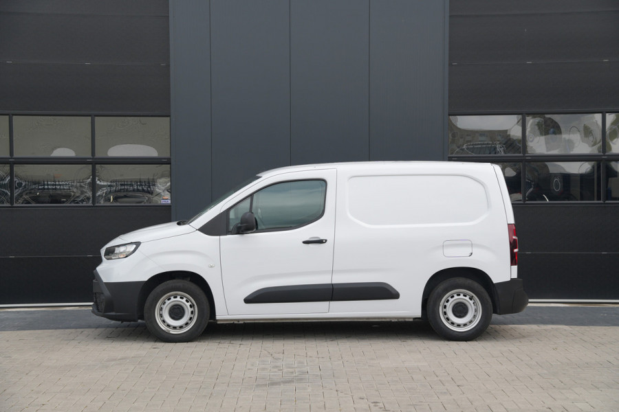 Toyota PROACE CITY 1.5 D-4D L1 100pk - Airco - DAB - PDC - Trekhaak - Rijklaar