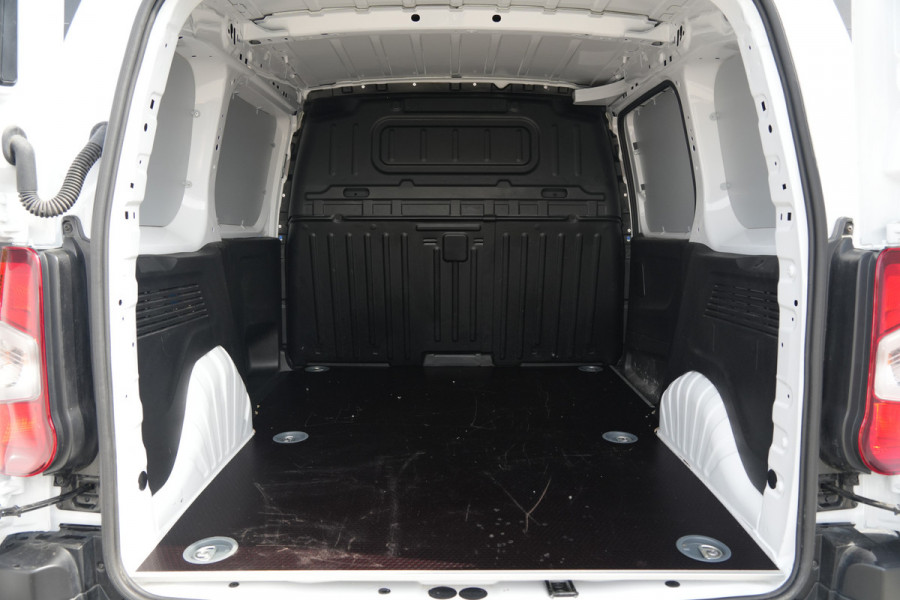 Toyota PROACE CITY 1.5 D-4D L1 100pk - Airco - DAB - PDC - Trekhaak - Rijklaar