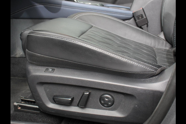 Nissan QASHQAI 1.3 MHEV Xtronic Tekna Plus Automaat Navigatie Apple Carplay/Android Auto Parkeersensoren 360 camera Adaptive cruise control Panoramadak Elektrische achterklep Elektrische bestuurderstoel Stoel-en stuurverwarming Ledverlichting Climate Control