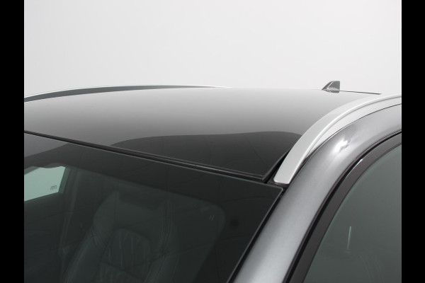 Nissan QASHQAI 1.3 MHEV Xtronic Tekna Plus Automaat Navigatie Apple Carplay/Android Auto Parkeersensoren 360 camera Adaptive cruise control Panoramadak Elektrische achterklep Elektrische bestuurderstoel Stoel-en stuurverwarming Ledverlichting Climate Control