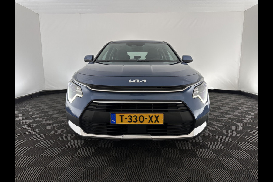 Kia Niro 1.6 GDi Hybrid ComfortLine (INCL-BTW) Aut. *ADAPTIVE-CRUISE | DIGI-COCKPIT | CARPLAY | CAMERA | COMFORTSEATS | DAB | ECC | PDC | CRUISE | TOWBAR | 16''ALU*
