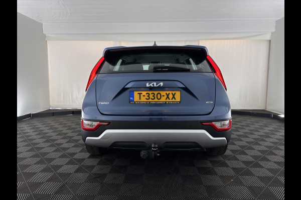 Kia Niro 1.6 GDi Hybrid ComfortLine (INCL-BTW) Aut. *ADAPTIVE-CRUISE | DIGI-COCKPIT | CARPLAY | CAMERA | COMFORTSEATS | DAB | ECC | PDC | CRUISE | TOWBAR | 16''ALU*