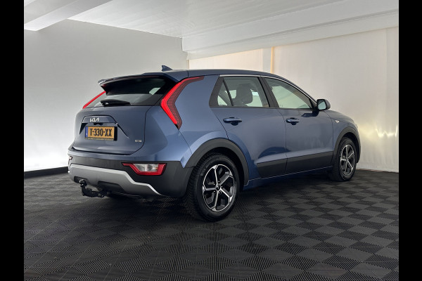 Kia Niro 1.6 GDi Hybrid ComfortLine (INCL-BTW) Aut. *ADAPTIVE-CRUISE | DIGI-COCKPIT | CARPLAY | CAMERA | COMFORTSEATS | DAB | ECC | PDC | CRUISE | TOWBAR | 16''ALU*